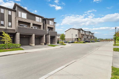 Unit 28 — 2070 Meadowgate Blvd, London South - South U image-0-3