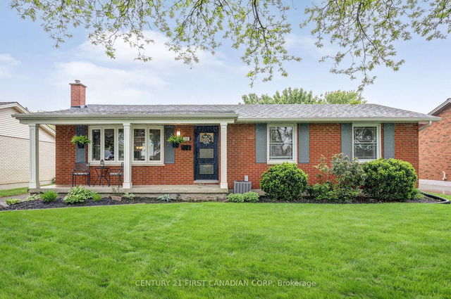 116 Downing Crescent