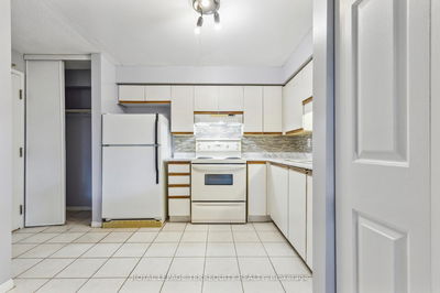 Unit 1 — 321 Northlake Dr, Waterloo -  image-0-4