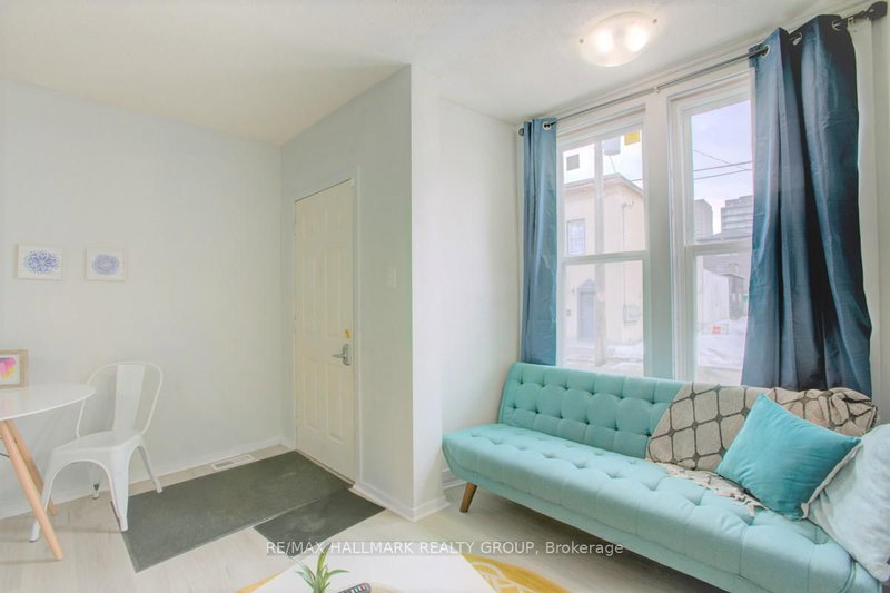 115 Carruthers Ave, Ottawa, K1Y 1N4 | Image 3