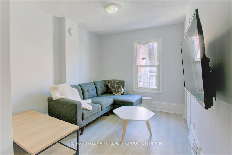 115 Carruthers Ave, Ottawa, K1Y 1N4 | Image 3