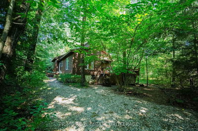 9919 Pinery Lane, Lambton Shores - Grand Bend
