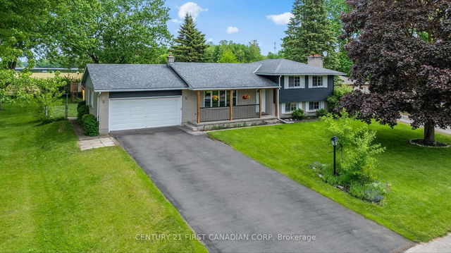 741 GLOVER Crescent