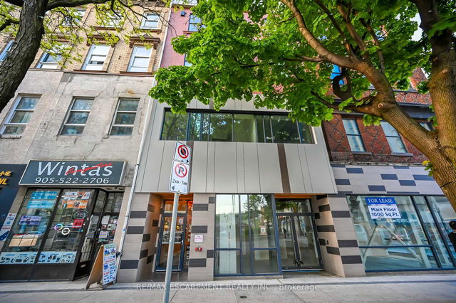 401 - 121 King Street E