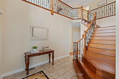 42 Vinifera Dr, Grimsby - Grimsby East image-0-4