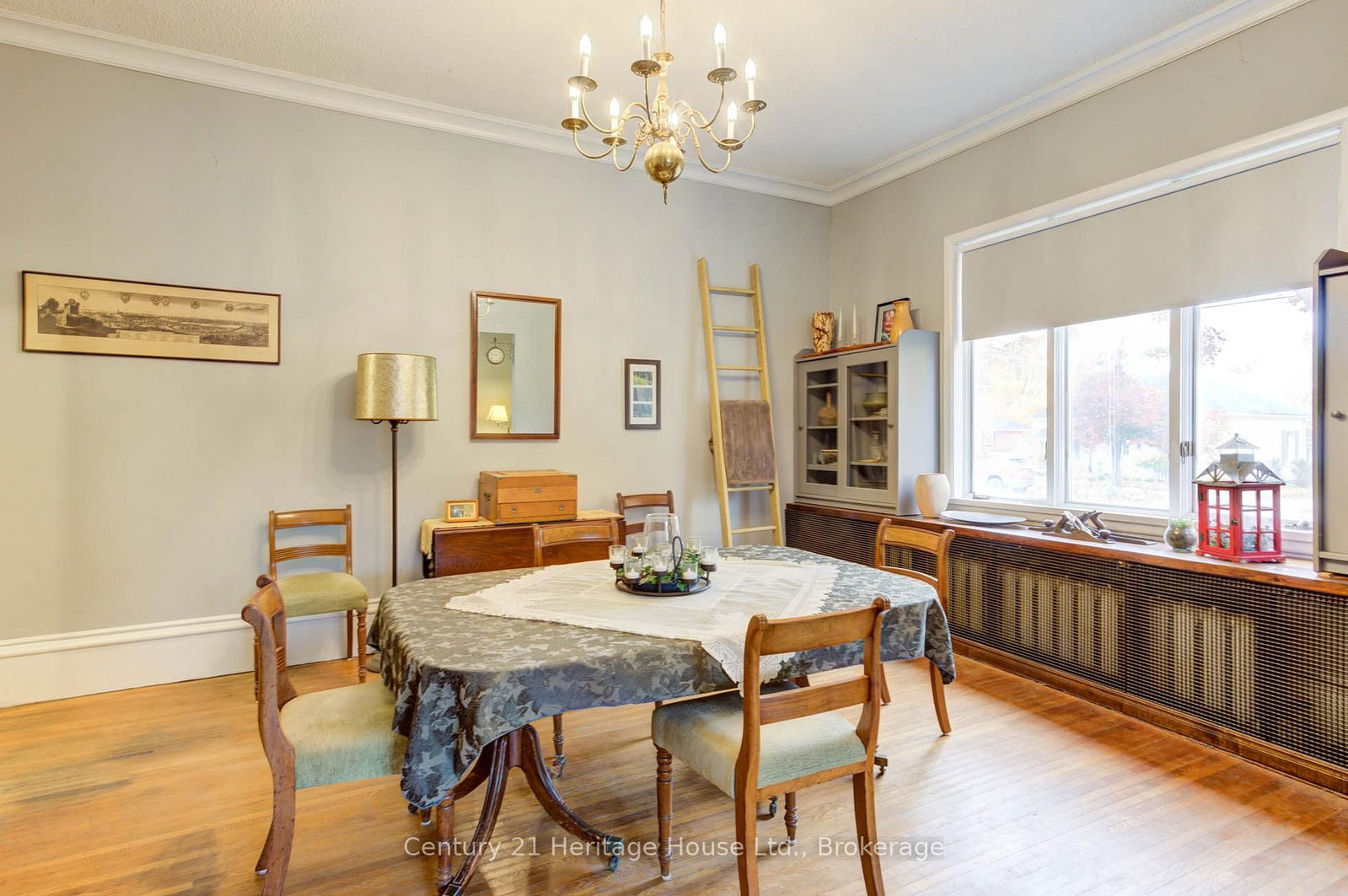 Listing Image 7