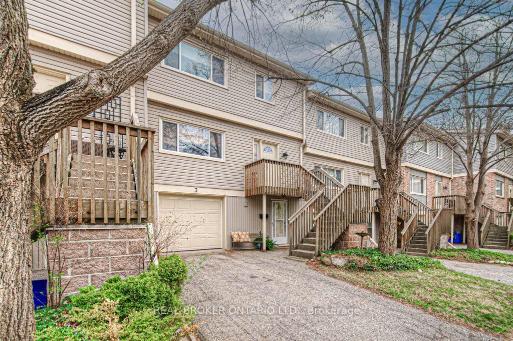 Townhouse for sale at 3-30 Green Valley Drive, Kitchener, N2P 1G8 - MLS: X12181814