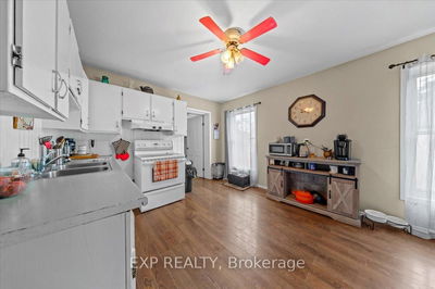 60 Pearl St, Brockville - Brockville image-0-3