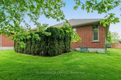 Unit 32 — 19 Augusta Cres, St. Thomas - St. Thomas image-0-2