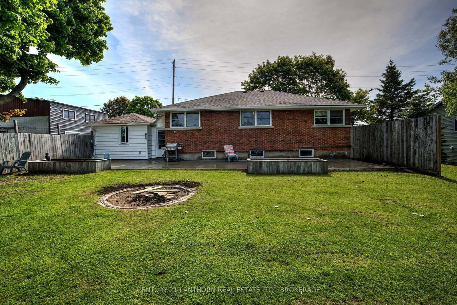 Listing Image 6