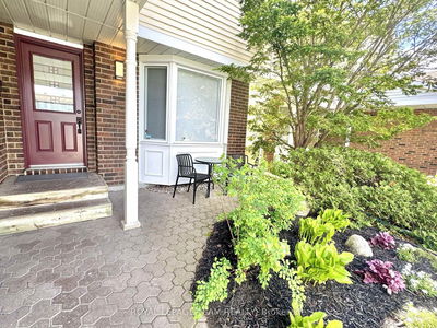 6412 St Louis Dr, Ottawa - Hiawatha Park/Convent Glen image-0-1