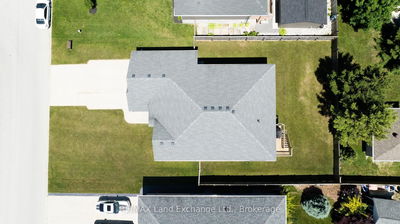 821 Sumpton St, Saugeen Shores -  image-0-3