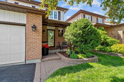 23 Glacier St, Ottawa - Barrhaven - On the Green image-0-2