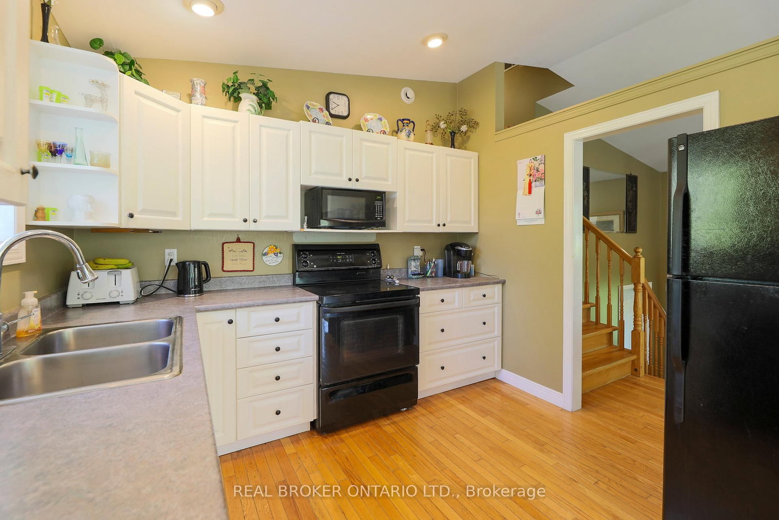Listing Image 13