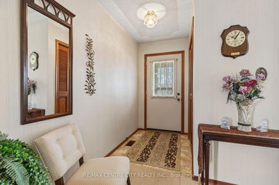 464 Huron St, Warwick - Watford image-0-3