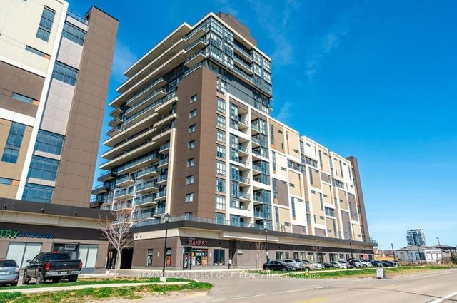 404 - 550 North Service Road