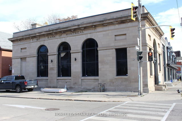 105 - 837 King Street E