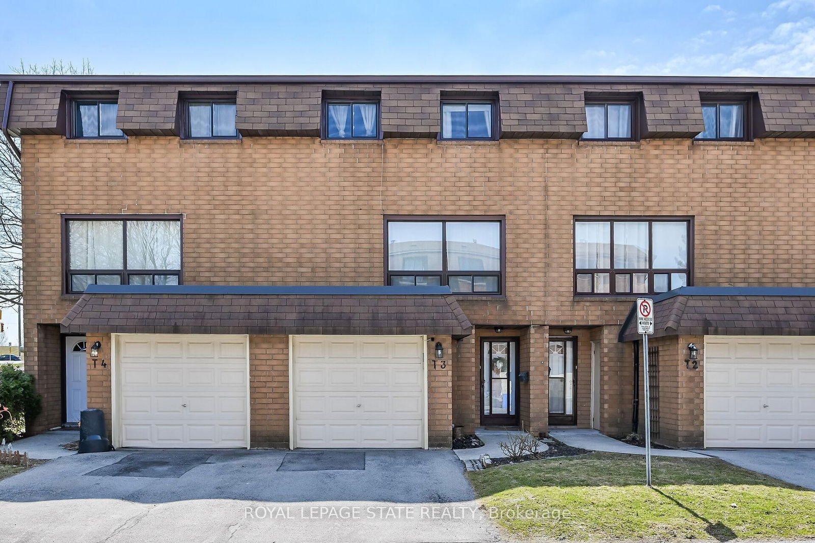 Townhouse for sale at T3-444 Stone Church Road, Hamilton, Gurnett, L9B 1R1 - MLS: X12182710