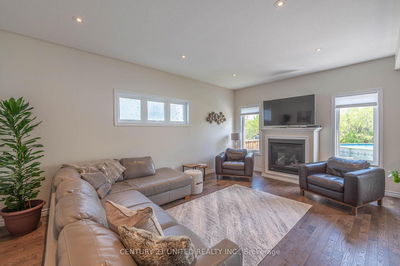 451 Raymond St, Peterborough North - 1 South image-0-2