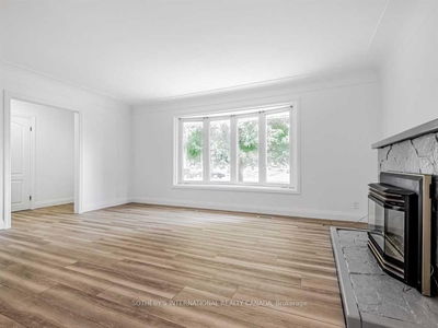 15 Miller Dr, Hamilton - Ancaster image-0-4