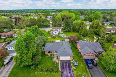 8 Brintnell Blvd, Brighton - Brighton image-0-1