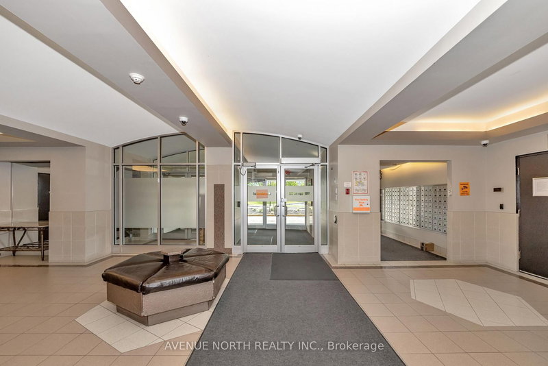 308 - 900 Dynes Rd, Ottawa, K2C 3L6 | Image 2