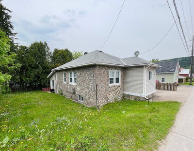 450 Mcconnell St St, Mattawa - Mattawa image-0-1