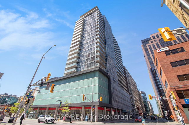 1305 - 324 Laurier Avenue