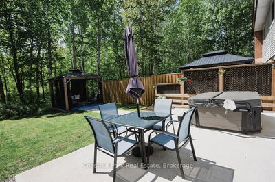 161 Massey Dr, North Bay - Ferris image-0-4