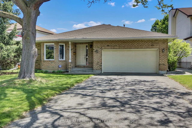 1380 Norview Crescent