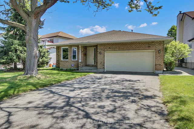 1380 Norview Crescent