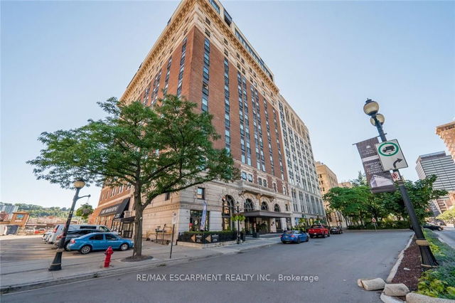 705 - 112 King Street