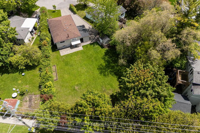 71 Helene Crescent