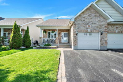 17 Gaslight Way, Russell - Village of Russell