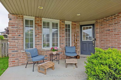 42 Fox Hollow Dr, Thames Centre - Dorchester image-0-3