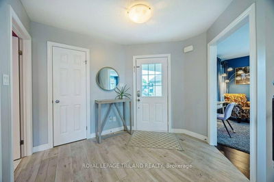 42 Fox Hollow Dr, Thames Centre - Dorchester image-0-4