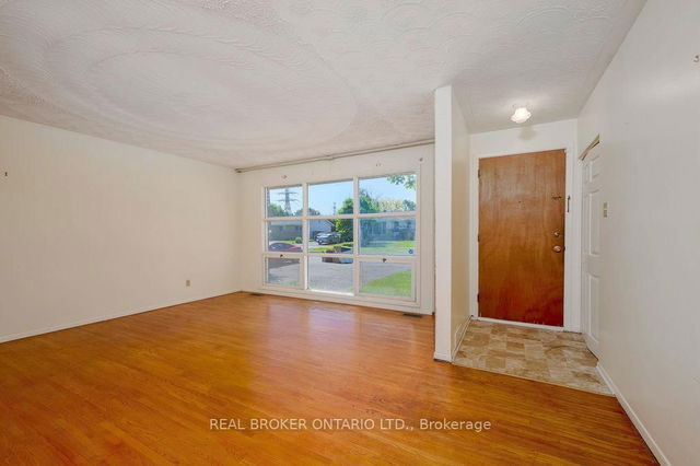 87 Viewmount Drive