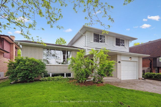 40 Keats Crescent