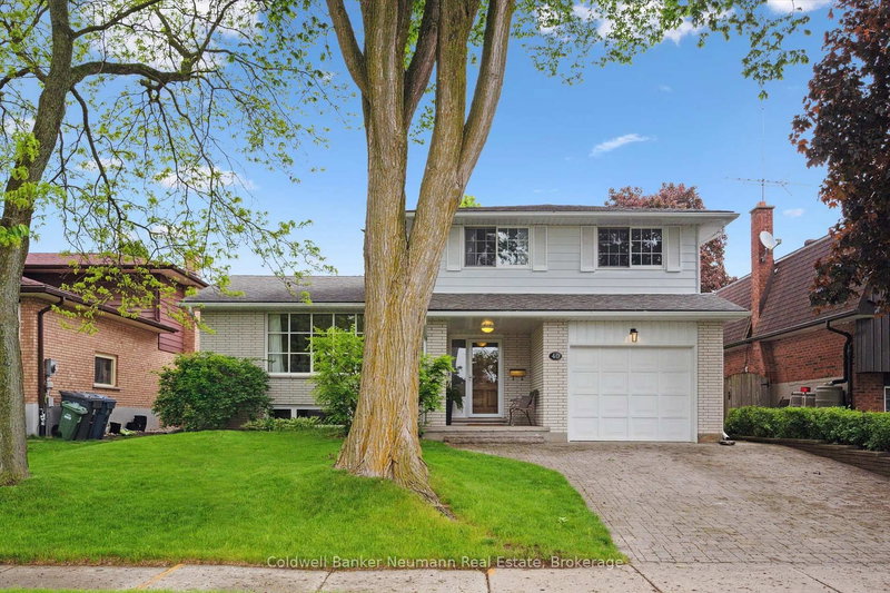 40 Keats Cres, Guelph, N1G 3B2 | Image 2