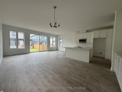212 Superior Dr, Loyalist - Amherstview image-0-4