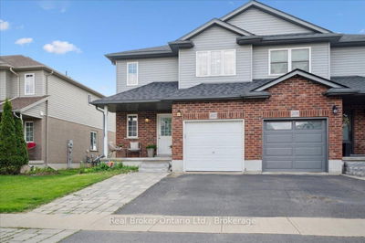 207 Brenneman Dr, Wilmot -  image-0-2