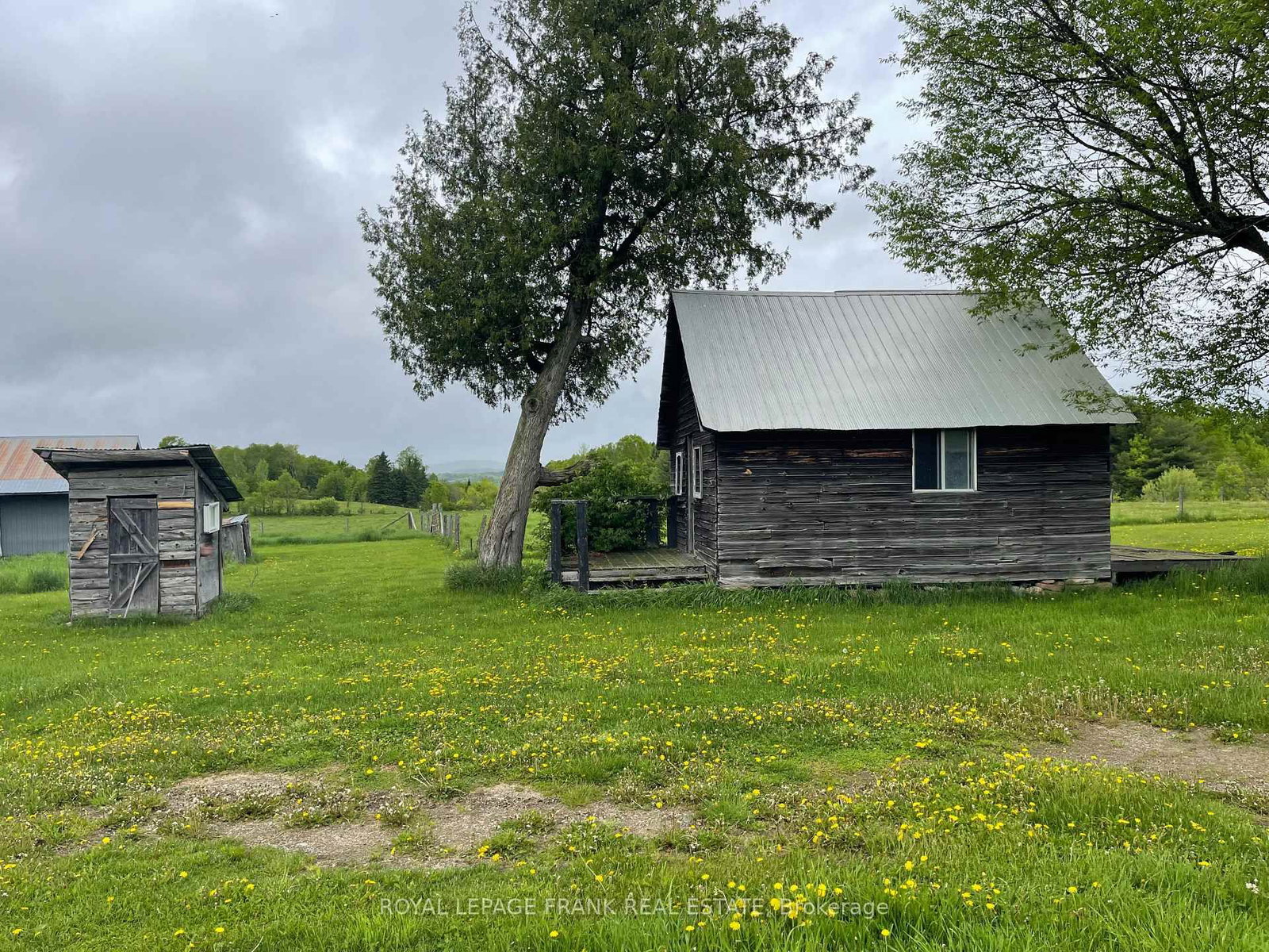 Listing Image 9