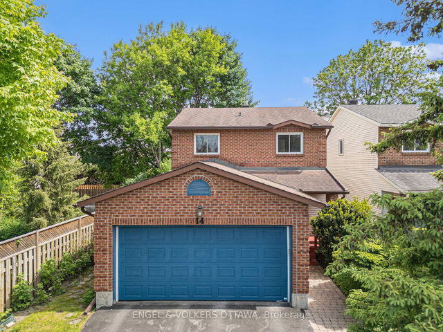 14 Farm Gate Crescent
