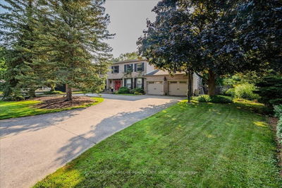 11 Robinhood Dr, Hamilton - Dundas image-0-2