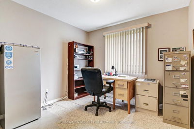 20 STEEPLECHASE Crt, St. Thomas - SE image-0-3