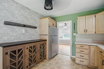 338 Fairview Ave, London South - South H image-0-3