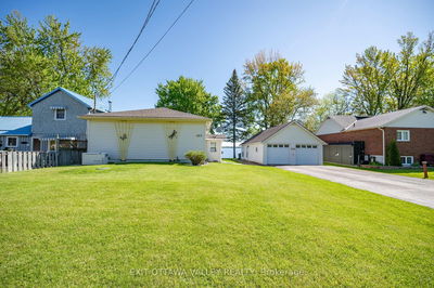 1215 Burns Dr, Pembroke - Laurentian Valley