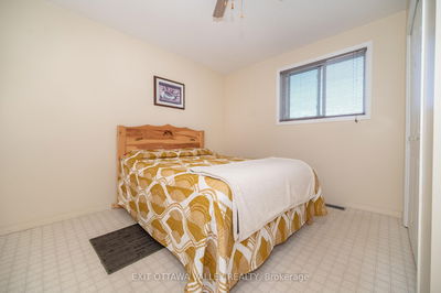 1215 Burns Dr, Pembroke - Laurentian Valley image-0-3