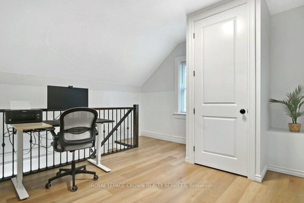 Listing Image 22