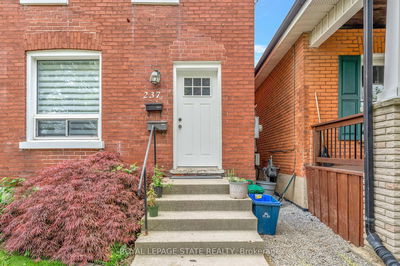 237 Marlborough St, Brantford -  image-0-2